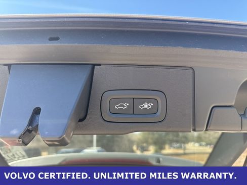 Certified 2025 Volvo XC60 B5 Plus image 8