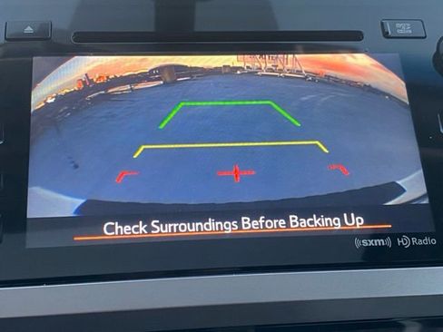 Used 2017 Subaru Outback 2.5i Premium image 17