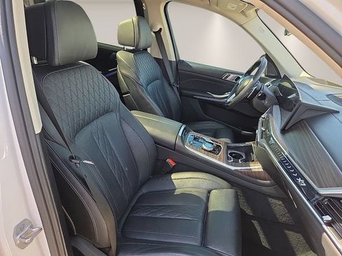 Used 2024 BMW X7 xDrive40i w/ Executive Package AWD/4WD image 16