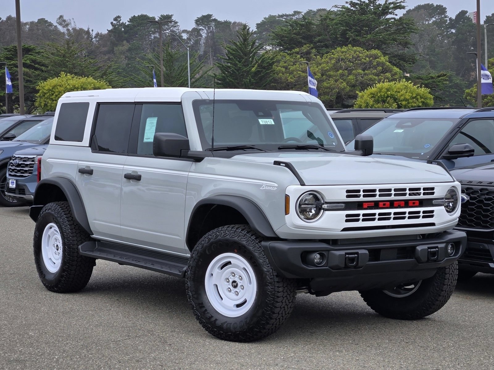 New 2026 Ford Bronco Heritage Edition AWD/4WD image 2