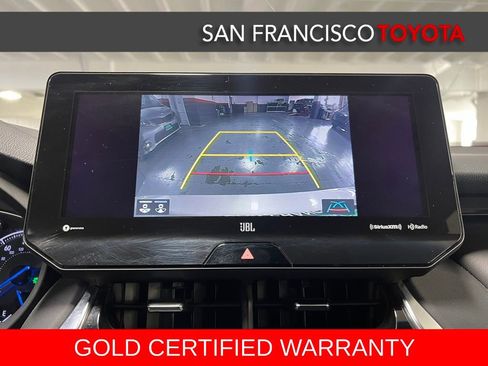 Certified 2021 Toyota Venza XLE image 29