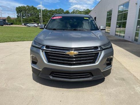 Used 2023 Chevrolet Traverse LT w/ LPO, Floor Liner Package AWD/4WD image 3