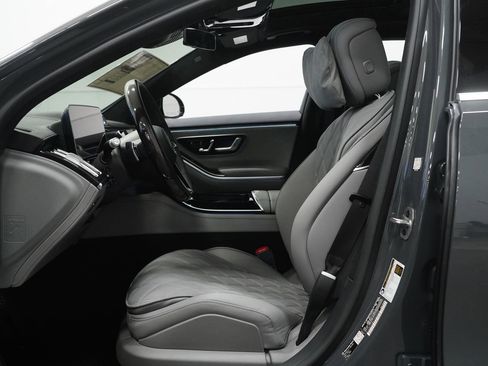 New 2026 Mercedes-Benz S 580 4MATIC Sedan image 2