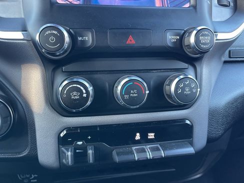 Used 2024 RAM 2500 Big Horn image 12