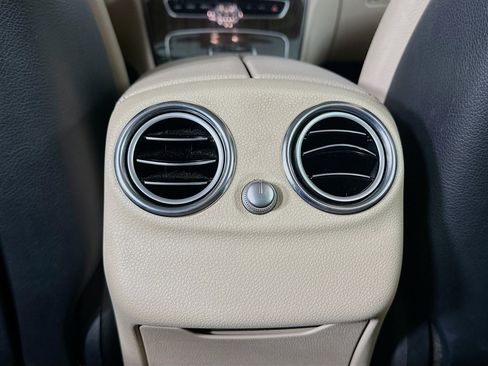Used 2016 Mercedes-Benz C 300 Sedan image 27