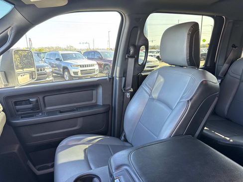 Used 2024 RAM 3500 Tradesman w/ Chrome Appearance Group image 15