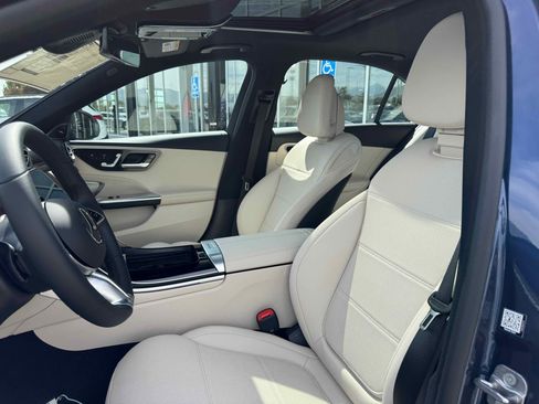 New 2025 Mercedes-Benz C 300 4MATIC Sedan image 15