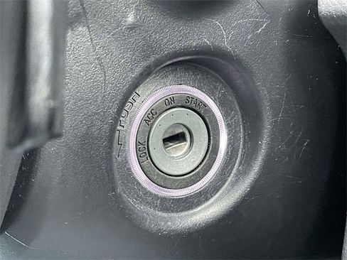 Used 2023 Toyota Camry SE image 26