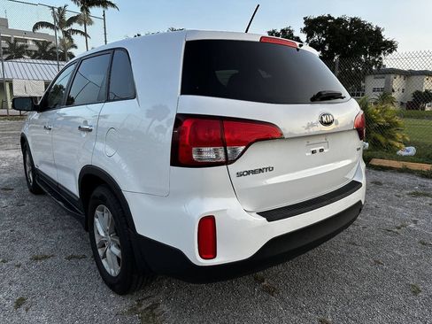 Used 2015 Kia Sorento LX AWD/4WD image 8