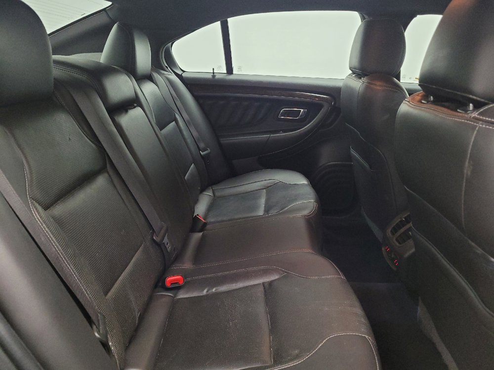 Used 2019 Ford Taurus Limited FWD image 19