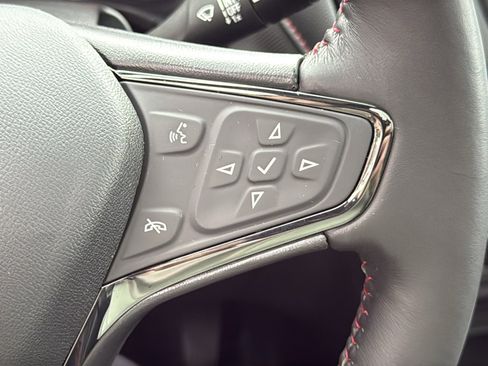 Used 2022 Chevrolet Equinox RS w/ RS Leather Package image 17