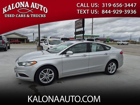 Used 2018 Ford Fusion SE FWD image 1