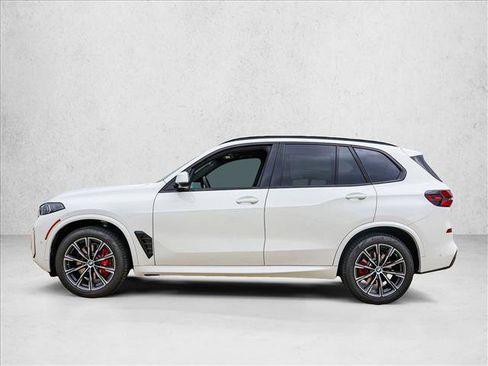 Used 2026 BMW X5 xDrive40i w/ M Sport Package AWD/4WD image 8