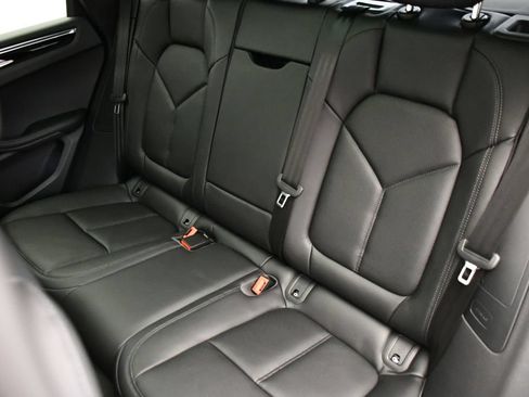 Certified 2026 Porsche Macan Turbo AWD/4WD image 45