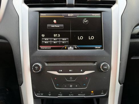 Used 2015 Ford Fusion SE FWD image 20