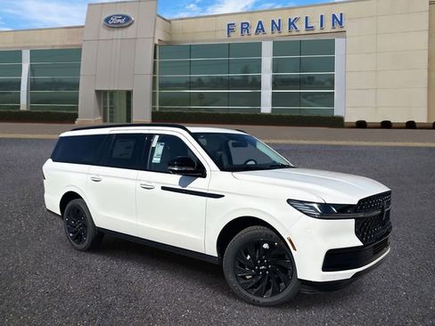 New 2026 Lincoln Navigator L Reserve w/ Jet Appearance Package image 1