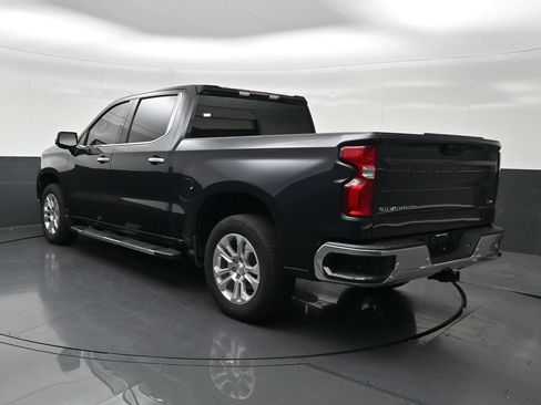 Used 2023 Chevrolet Silverado 1500 LTZ RWD image 3