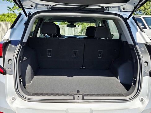 Used 2022 GMC Terrain SLE image 10