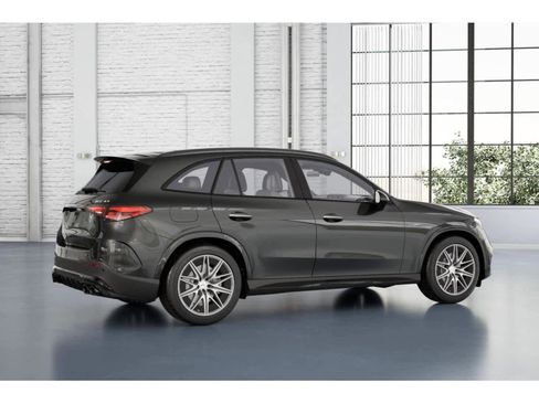 Used 2025 Mercedes-Benz GLC 43 AMG 4MATIC image 17