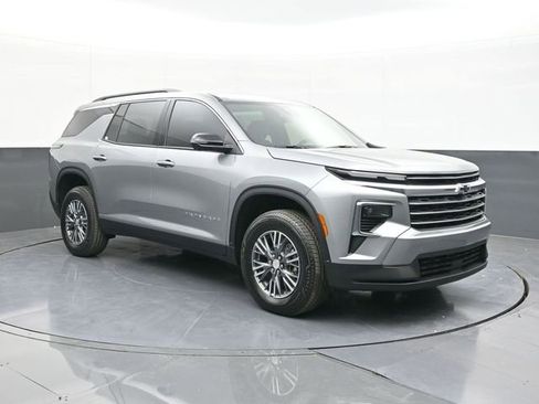 New 2026 Chevrolet Traverse LT w/ Driver Confidence Package image 20