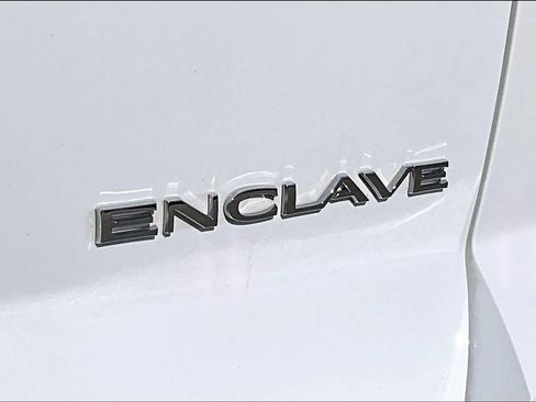 Used 2017 Buick Enclave Leather image 10