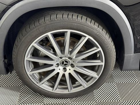 Certified 2023 Mercedes-Benz GLB 250 w/ AMG Line image 12