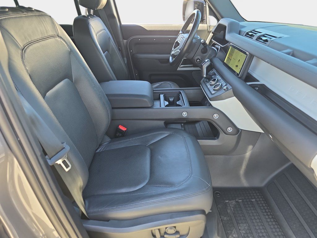 Certified 2024 Land Rover Defender 110 S AWD/4WD image 10
