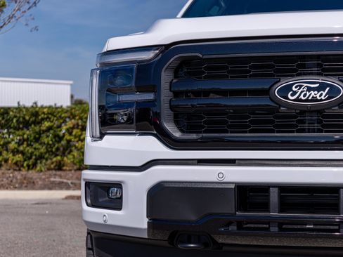 New 2026 Ford F150 Lariat w/ Equipment Group 501A Mid AWD/4WD image 11