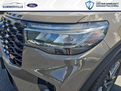 New 2026 Ford Explorer ST RWD image 37