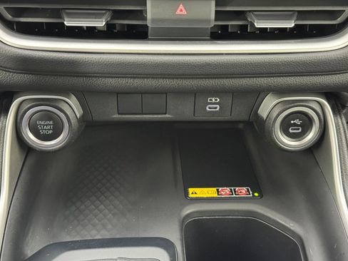 Used 2024 Toyota Grand Highlander XLE image 27