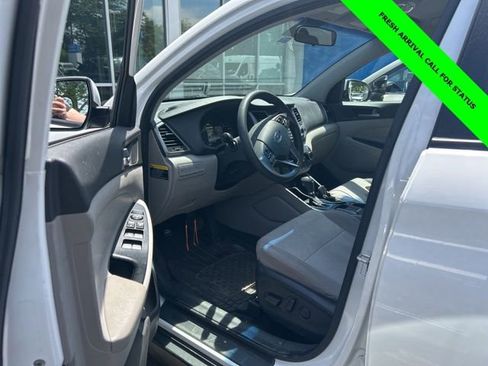 Used 2016 Hyundai Tucson SE w/ Option Group 02 FWD image 19