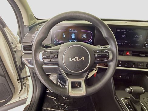 Used 2024 Kia Sportage LX FWD image 13