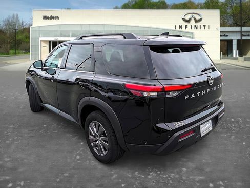 Used 2025 Nissan Pathfinder SV AWD/4WD image 37