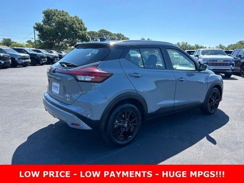 Used 2023 Nissan Kicks SV FWD image 6