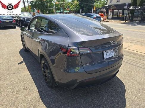 Used 2021 Tesla Model Y Long Range AWD/4WD image 2