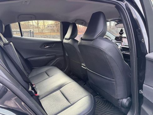 Used 2025 Toyota Prius XLE image 12