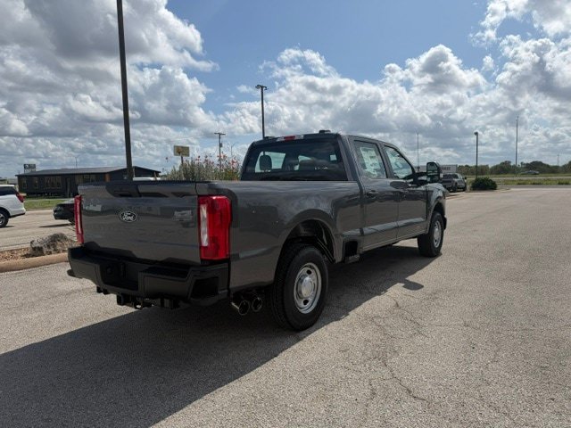New 2027 Ford F250 XL w/ Camper Package RWD image 4