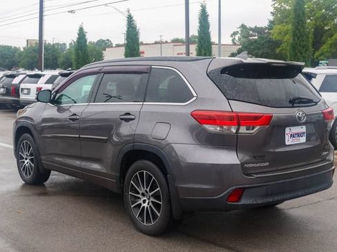 Used 2018 Toyota Highlander SE w/ Protection Package #3 AWD/4WD image 27