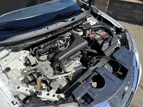Used 2019 Nissan Rogue SV FWD image 12