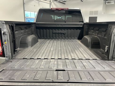 Used 2023 GMC Sierra 1500 AT4 w/ AT4 Premium Package image 33