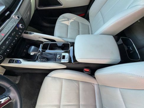Certified 2024 Kia Telluride EX FWD image 18