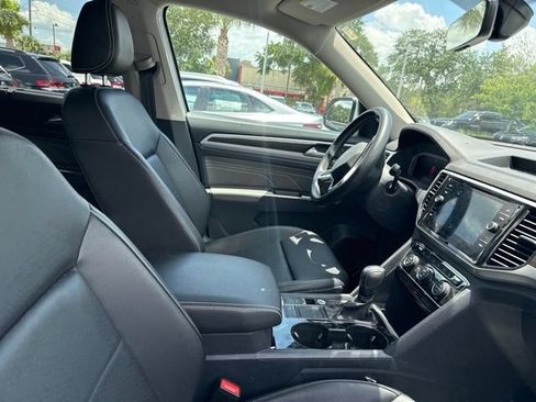 Used 2023 Volkswagen Atlas SE w/ Black Wheel Package FWD image 13