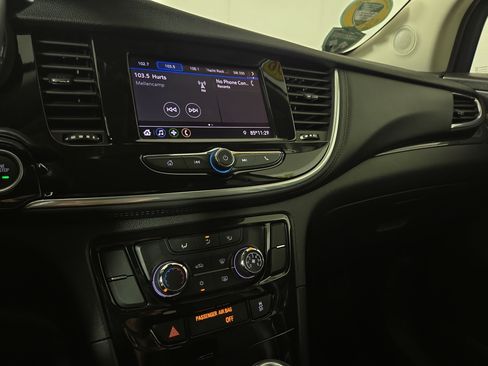 Certified 2022 Buick Encore Preferred w/ Safety Package AWD/4WD image 21