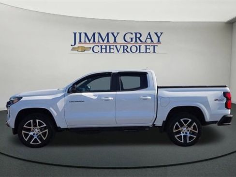 Used 2023 Chevrolet Colorado Z71 w/ Z71 Convenience Package 2 image 6