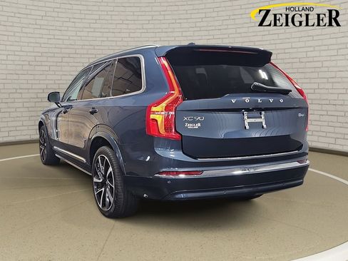 Used 2023 Volvo XC90 B6 Plus w/ Protection Package AWD/4WD image 7