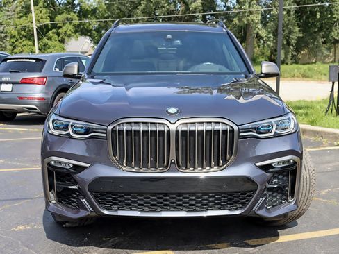 Used 2022 BMW X7 M50i w/ Executive Package AWD/4WD image 8