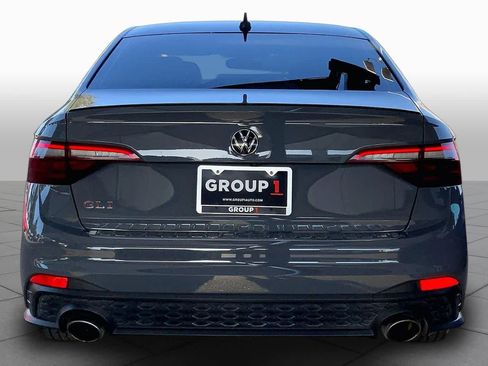 Used 2023 Volkswagen Jetta GLI Autobahn FWD image 5