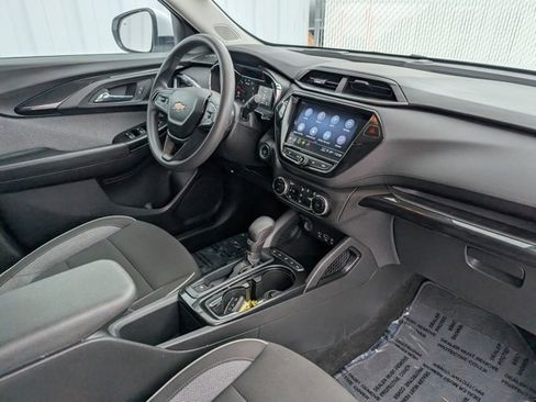 Used 2023 Chevrolet TrailBlazer LT w/ Convenience Package image 30