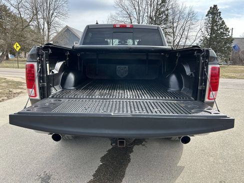 Used 2014 RAM 1500 Laramie w/ Convenience Group image 24