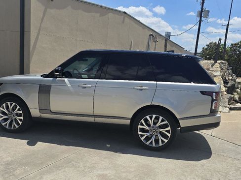 Used 2018 Land Rover Range Rover HSE AWD/4WD image 2